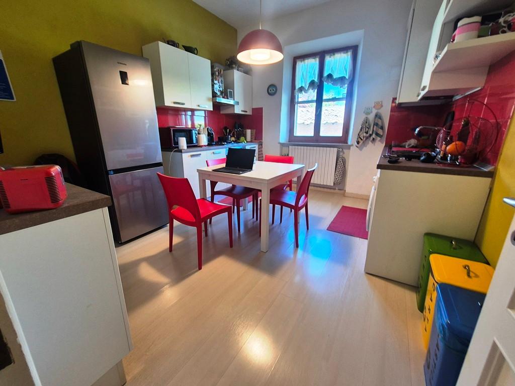 Appartamento con terrazzo, Siena romana esterna