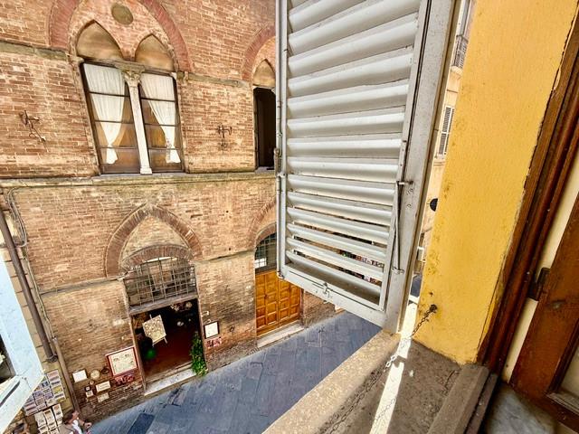 Appartamento da ristrutturare, Siena centro storico