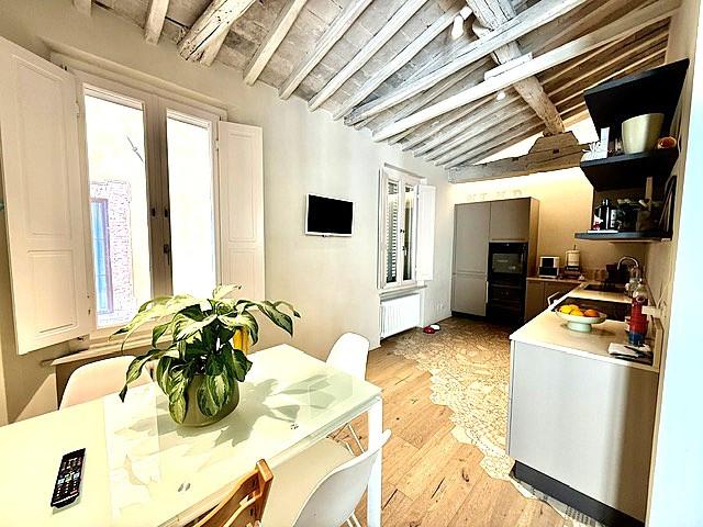 Appartamento con terrazzo, Siena centro storico