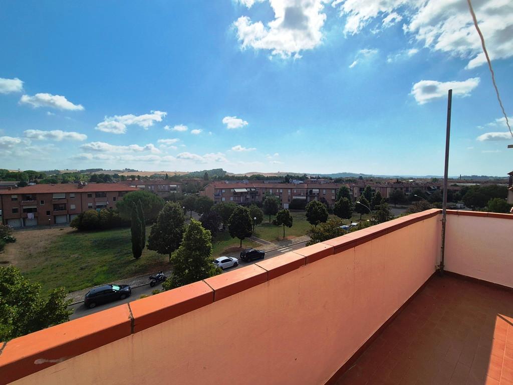 Quadrilocale con terrazzo a Monteroni d'Arbia