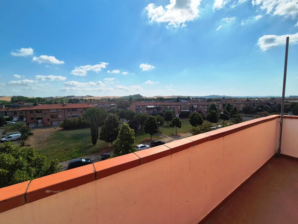 Quadrilocale con terrazzo a Monteroni d'Arbia