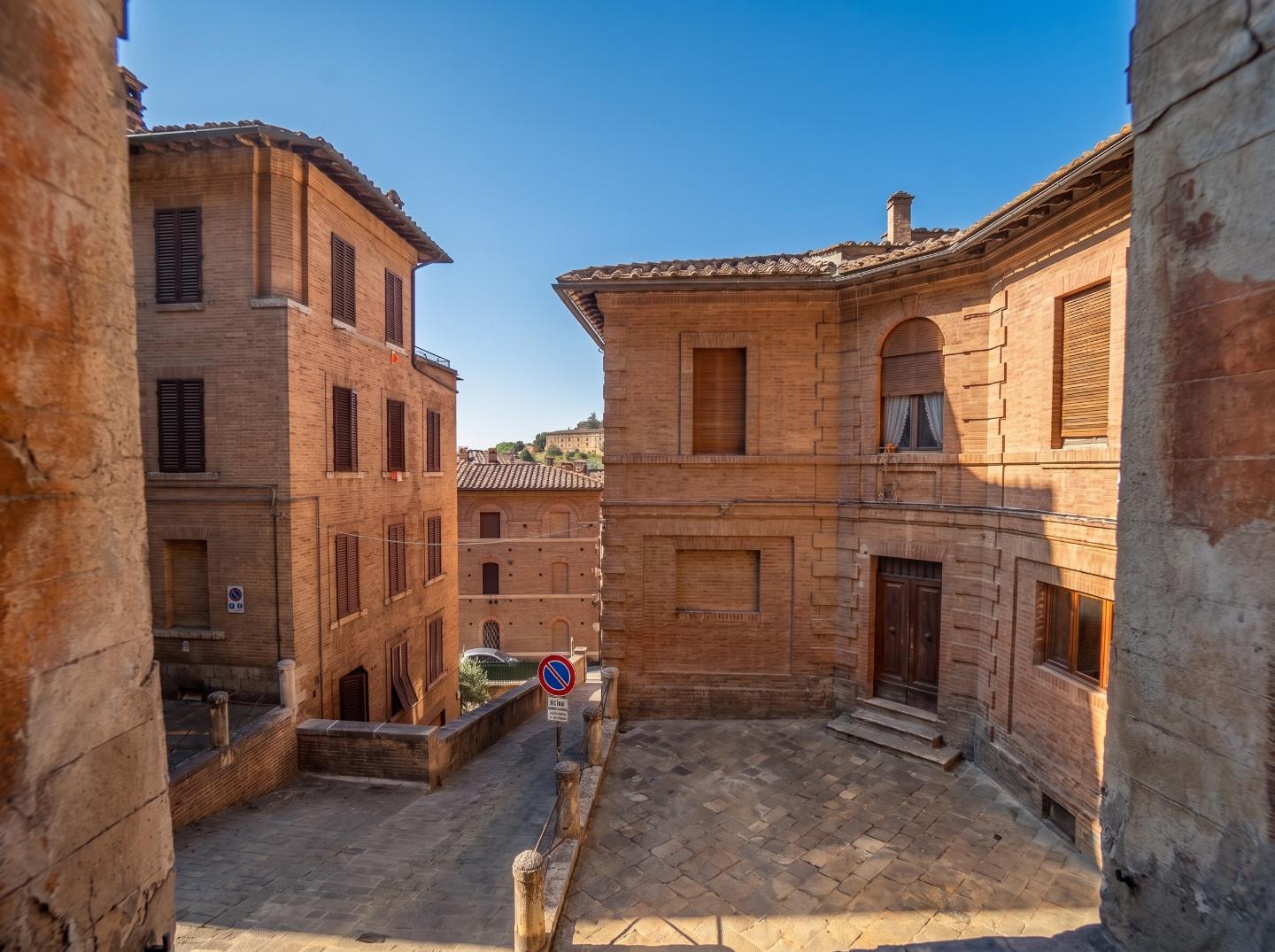 Appartamento ristrutturato, Siena centro storico