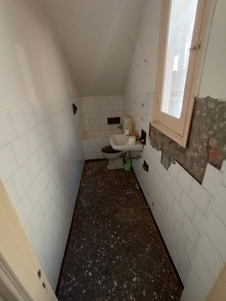 Casa indipendente da ristrutturare a Aurigo