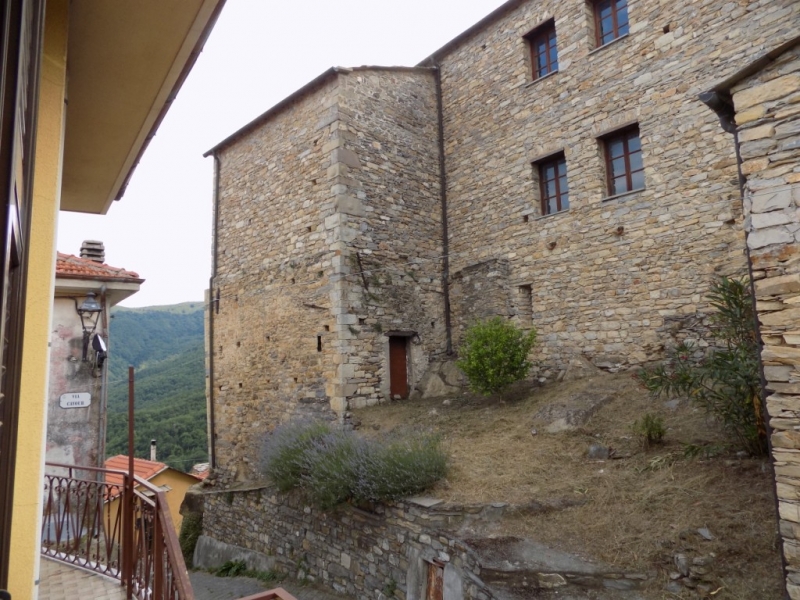 Casa indipendente in vendita a Borgomaro