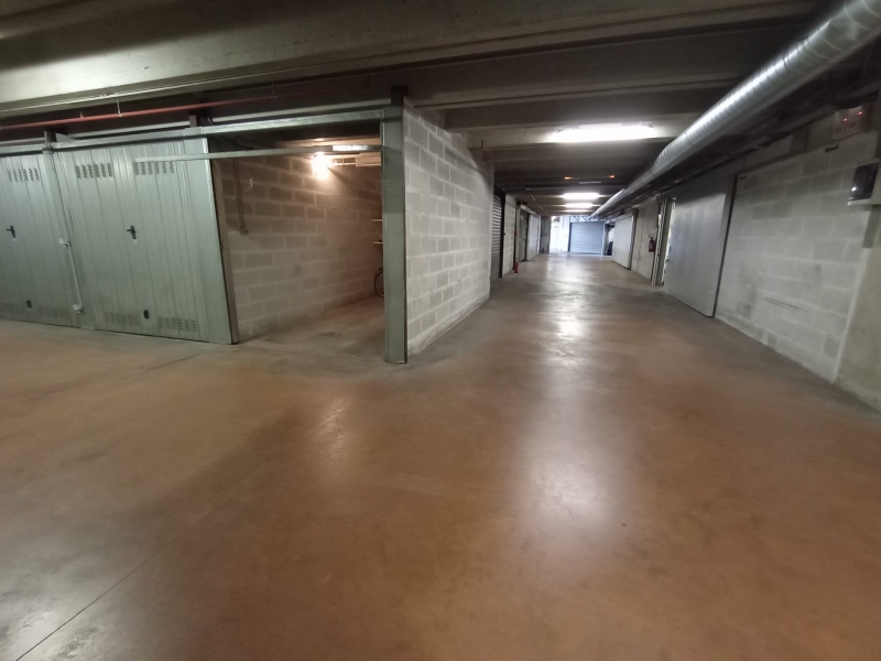 Box/Garage 16mq in vendita a Imperia