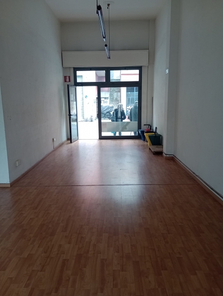 Locale commerciale da ristrutturare a Imperia