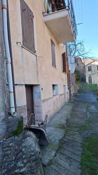 Trilocale in vendita a Borgomaro