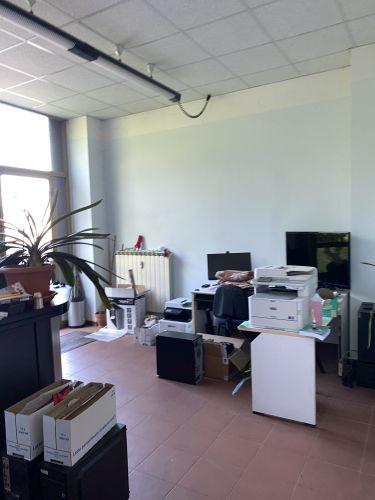 Locale commerciale in vendita, Arcola ressora