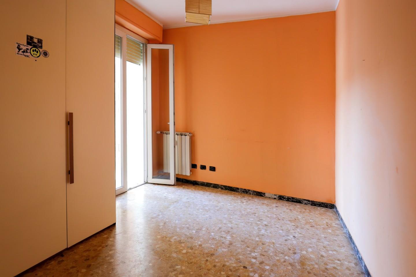 Appartamento con terrazzo, Arcola romito magra