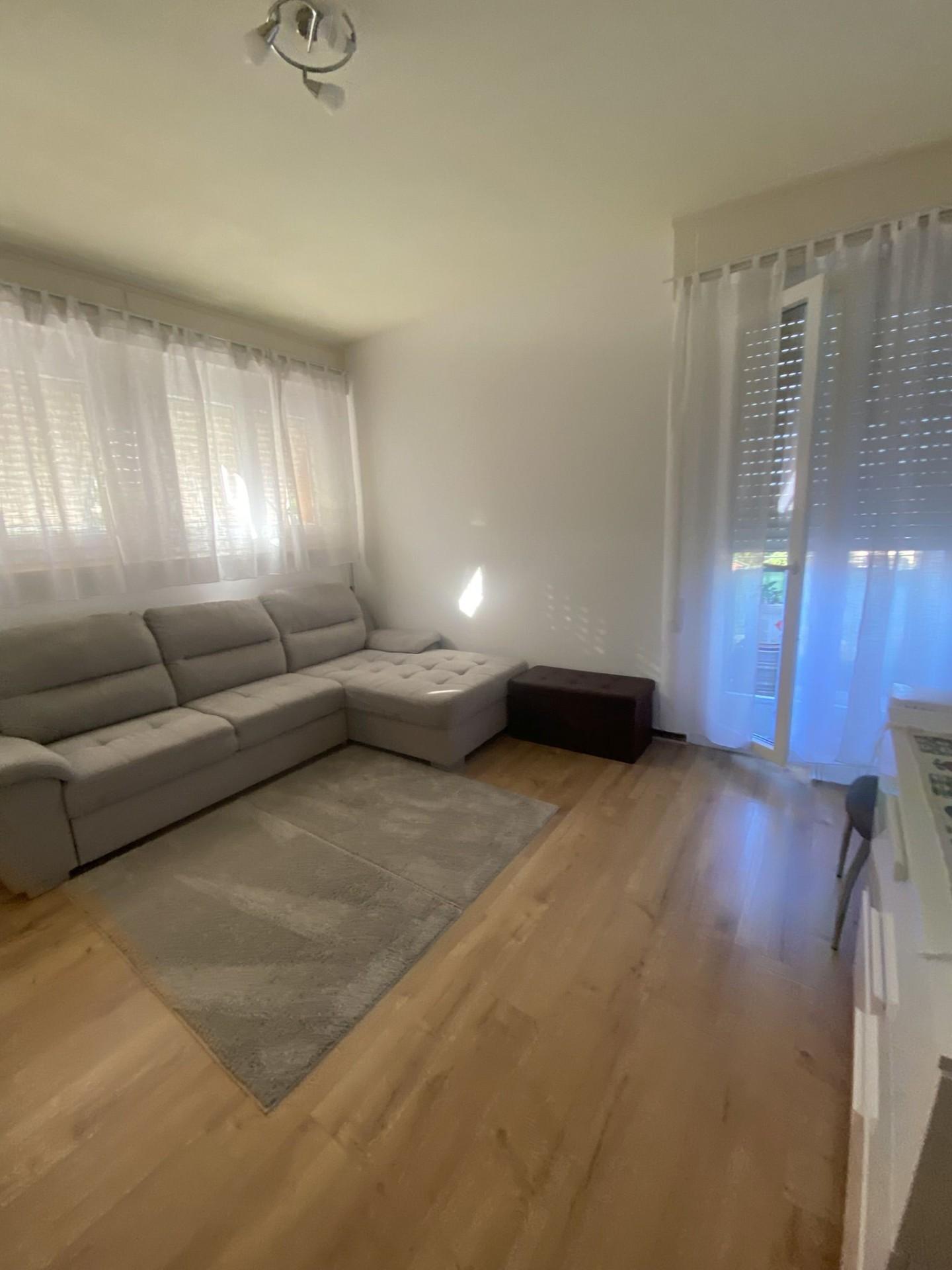 Bilocale con terrazzi, Vezzano Ligure prati