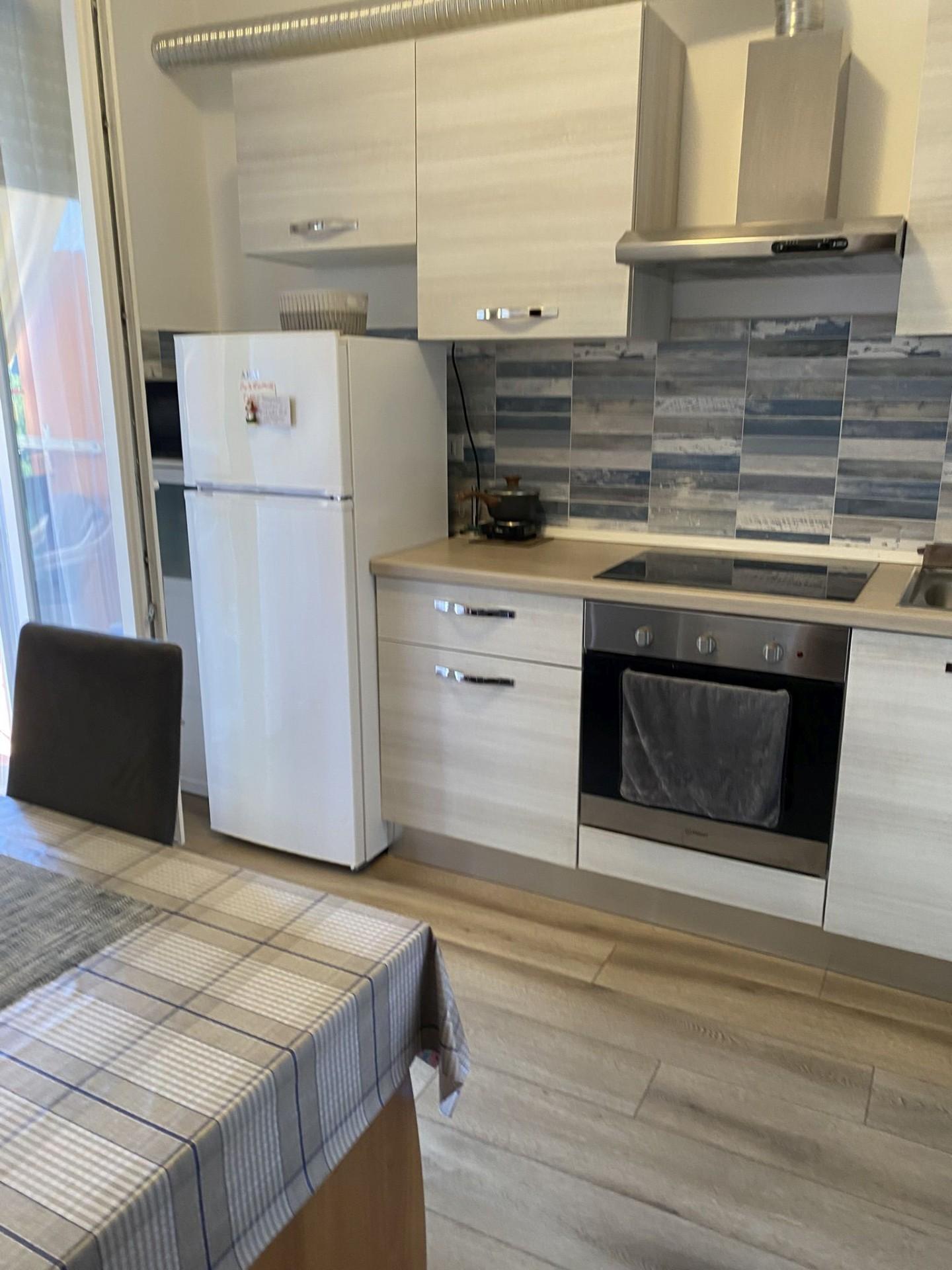 Bilocale con terrazzi, Vezzano Ligure prati