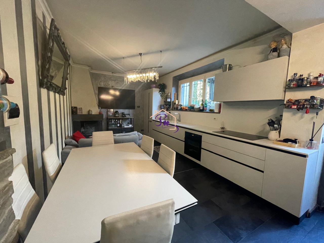 Casa indipendente con giardino a Prato