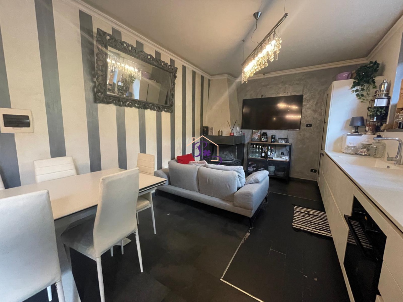 Casa indipendente con giardino a Prato