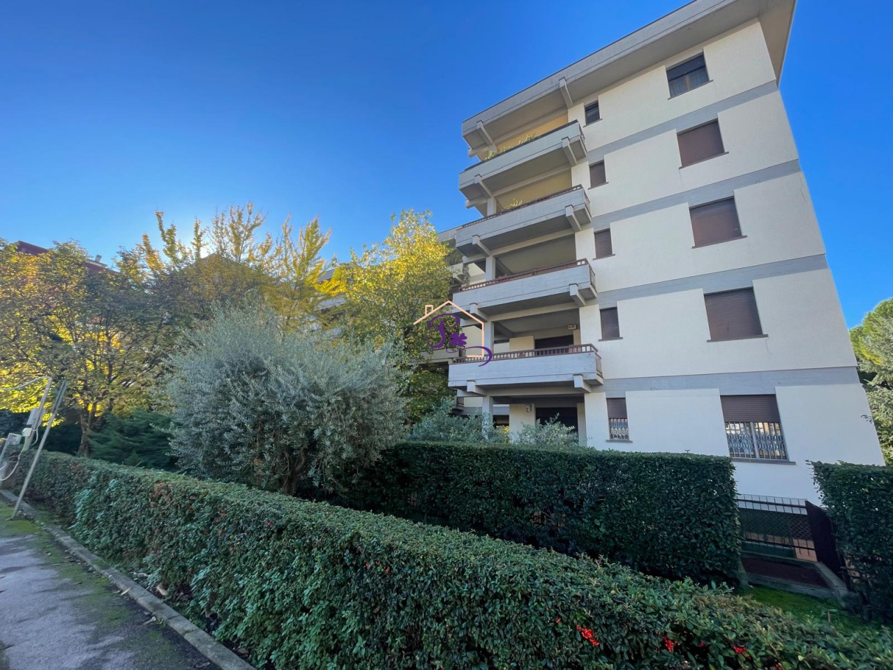 Quadrilocale con terrazzo a Prato