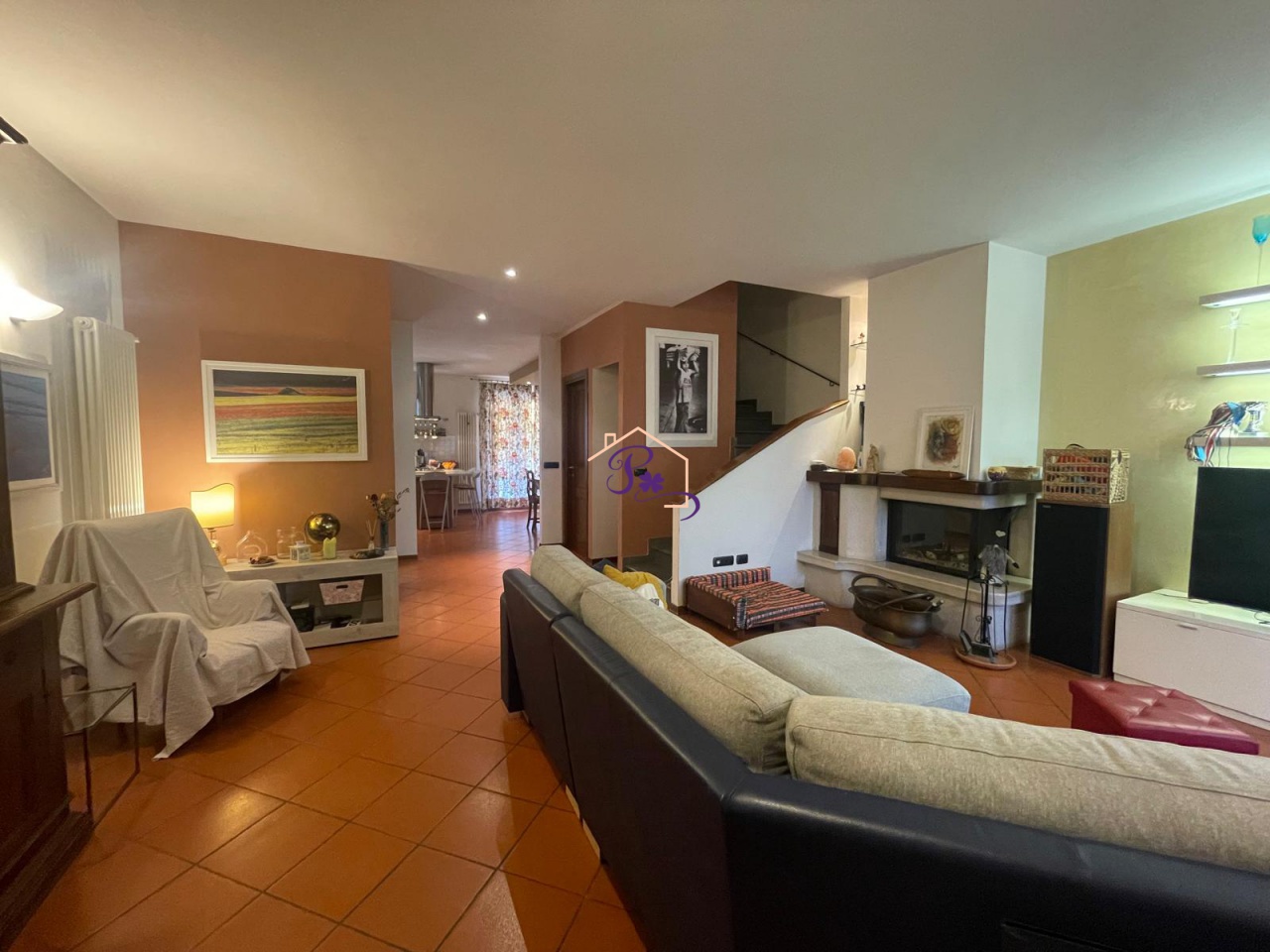 Villa con giardino in via bruno fattori, Prato