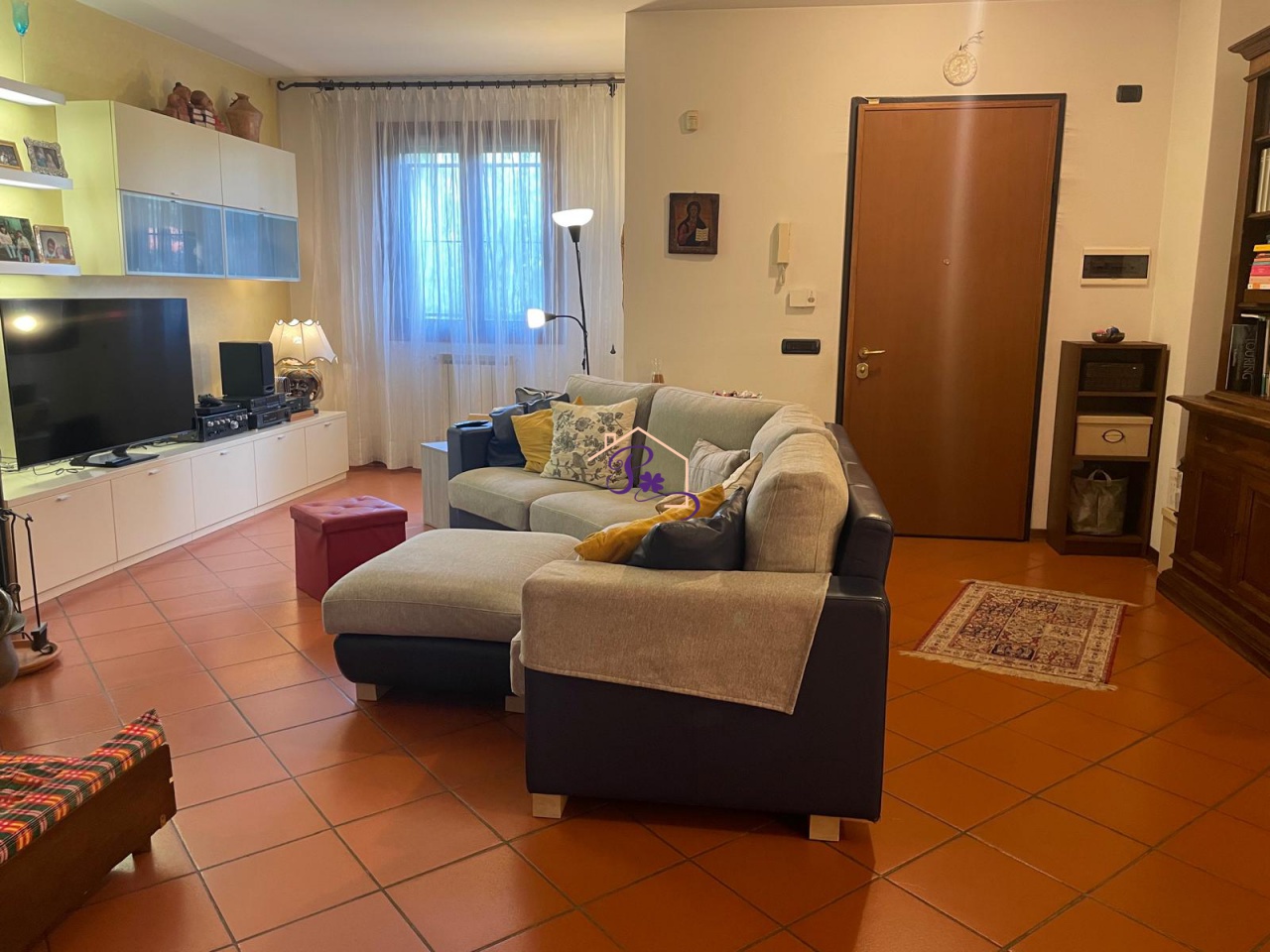 Villa con giardino in via bruno fattori, Prato