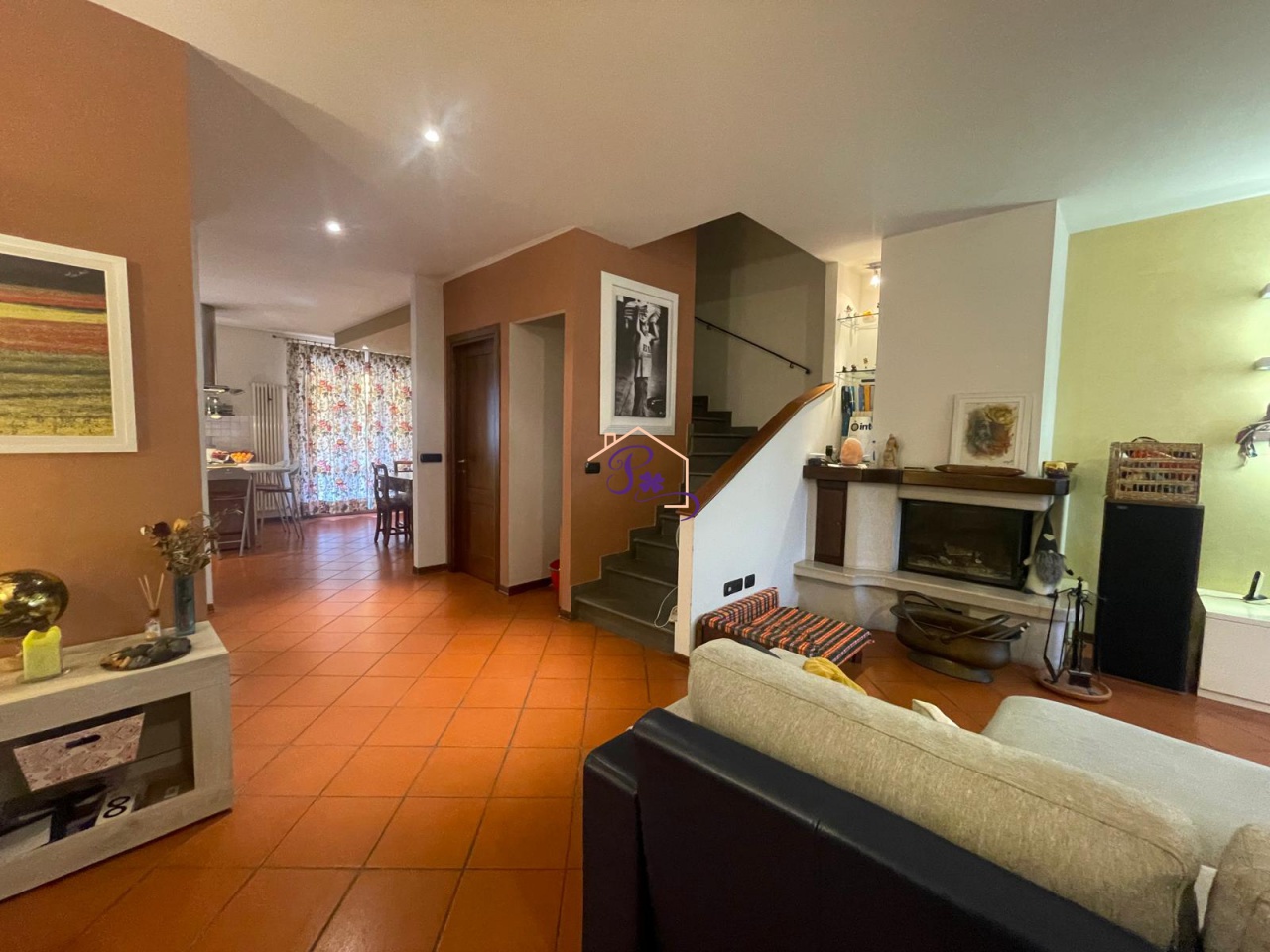 Villa con giardino in via bruno fattori, Prato
