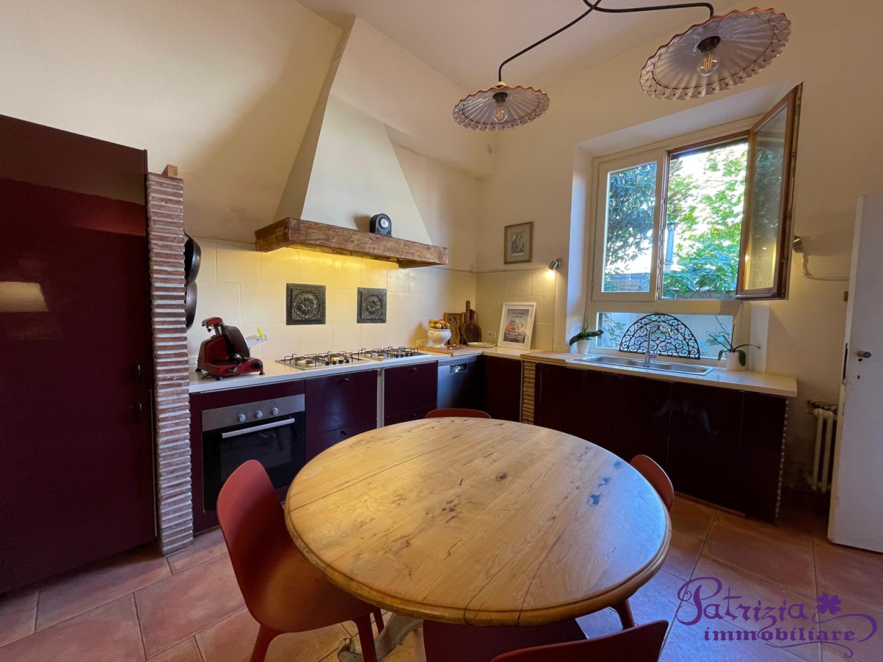 Villa con giardino a Prato
