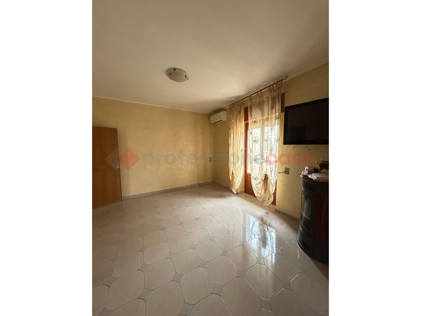 Quadrilocale con box a Grottaglie