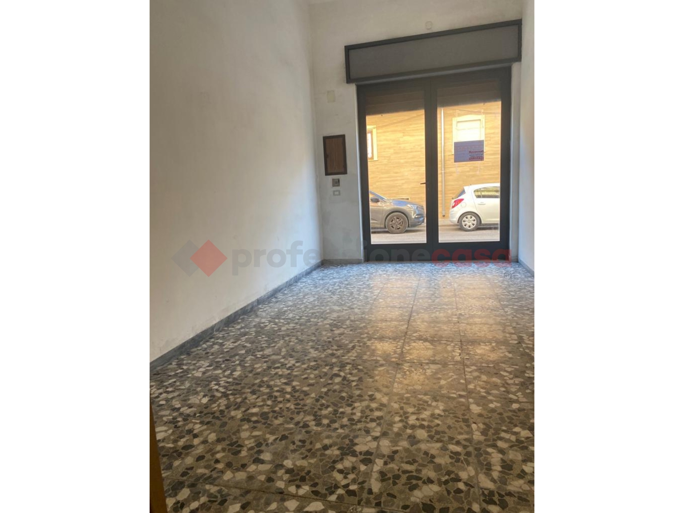 Negozio in affitto a Grottaglie