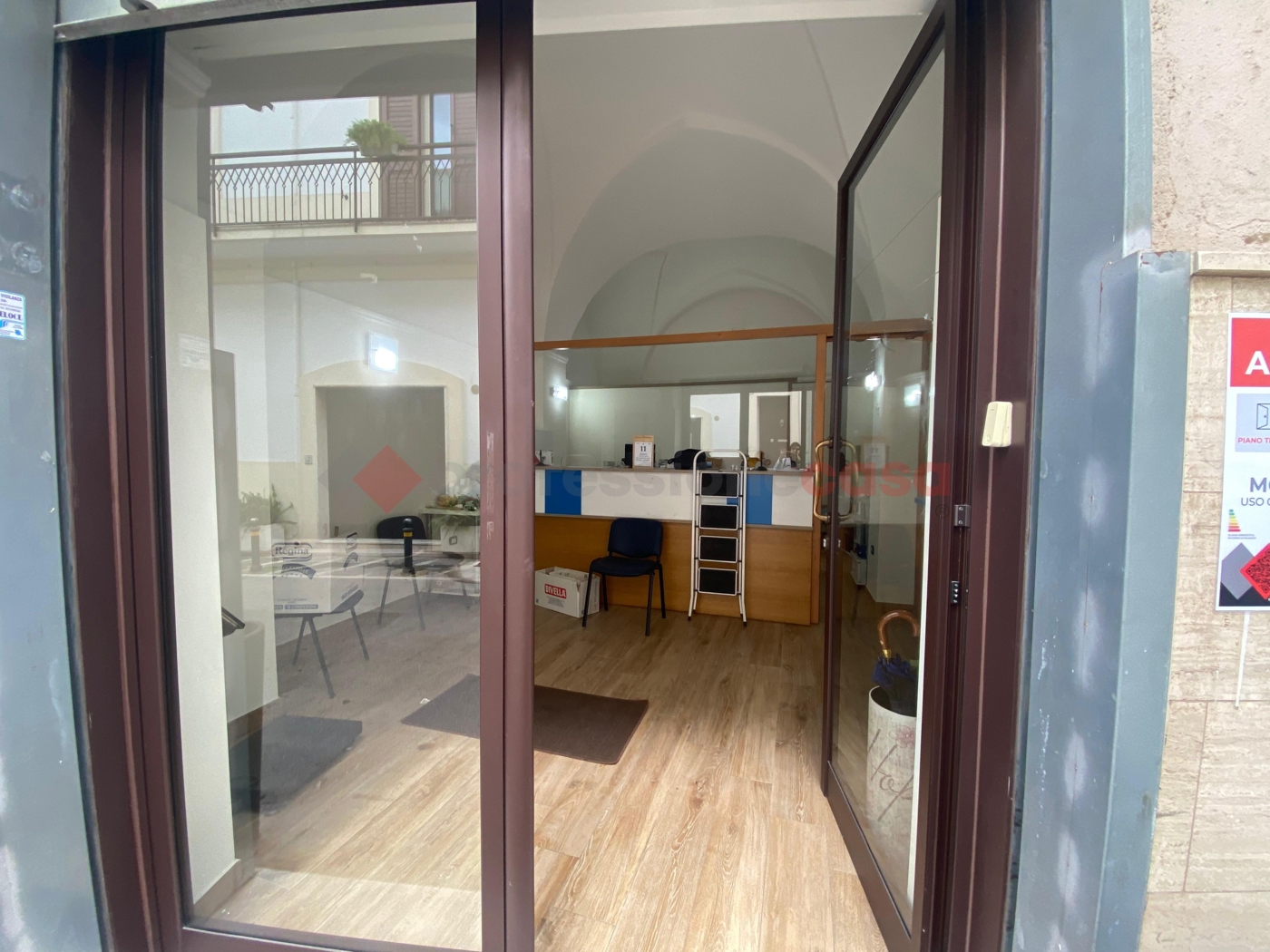 Negozio in affitto a Grottaglie