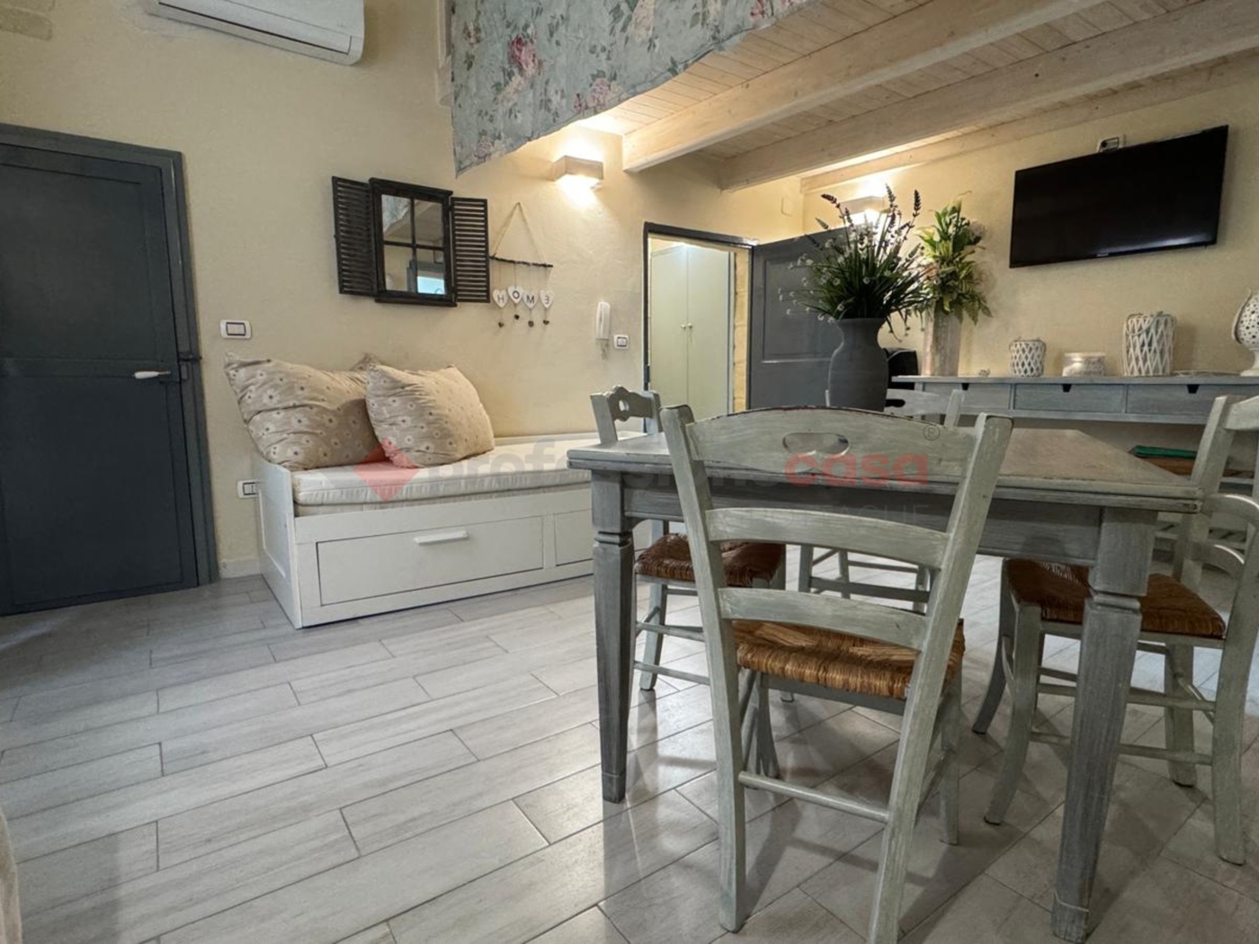 Casa indipendente ristrutturata a Grottaglie