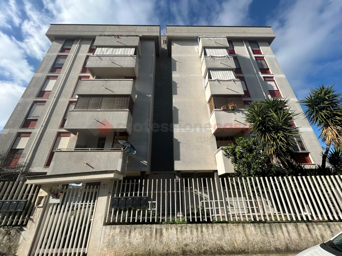 Appartamento con box a Grottaglie