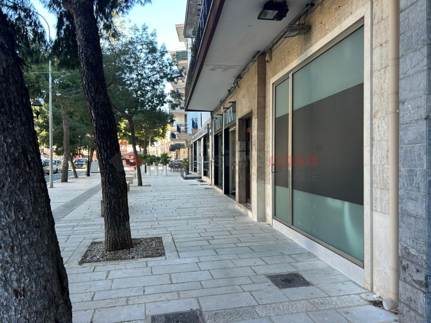 Negozio in affitto a Grottaglie