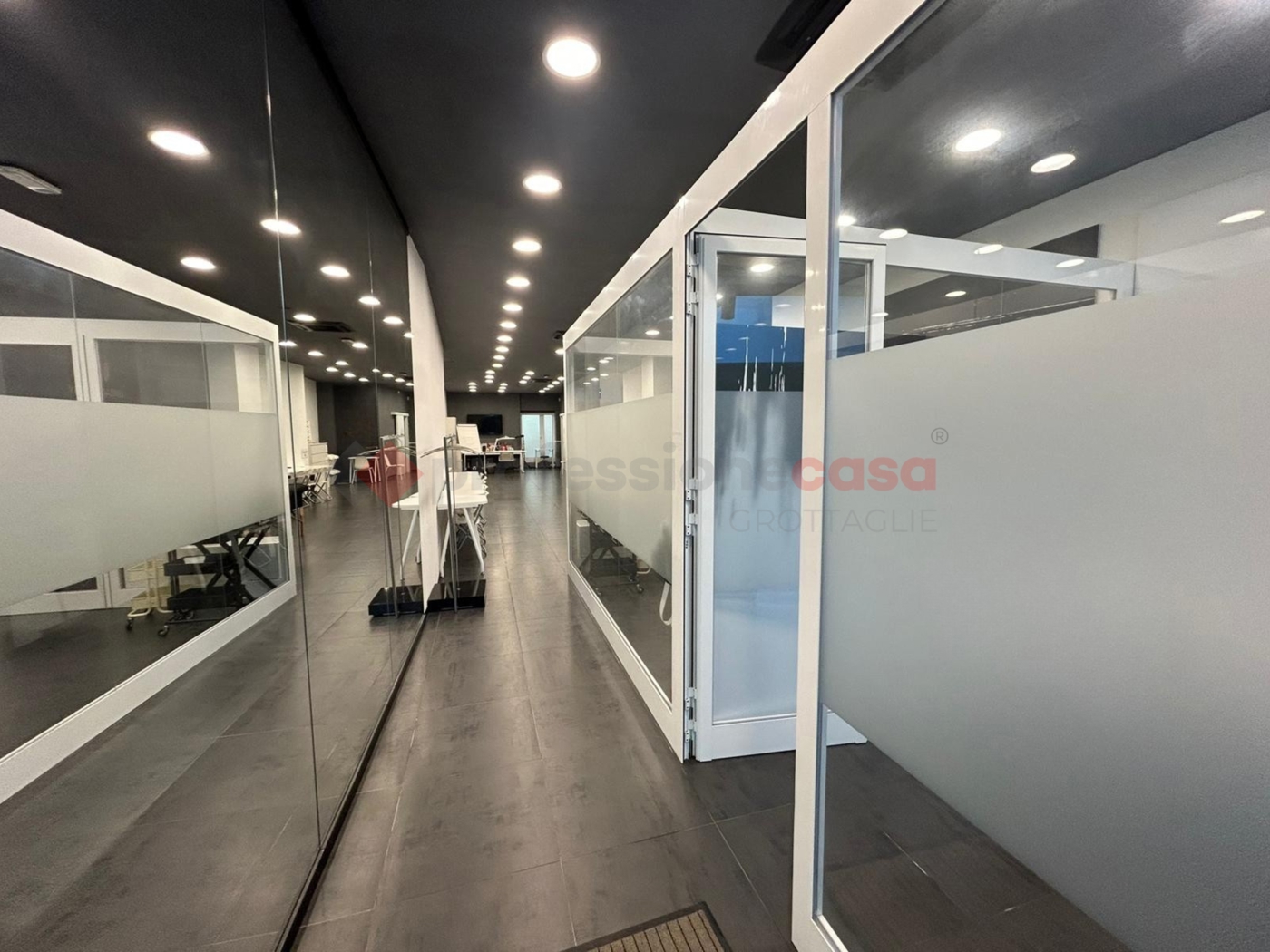 Negozio in affitto a Grottaglie