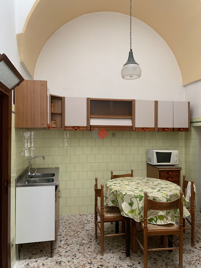 Stabile/Palazzo in vendita a Grottaglie