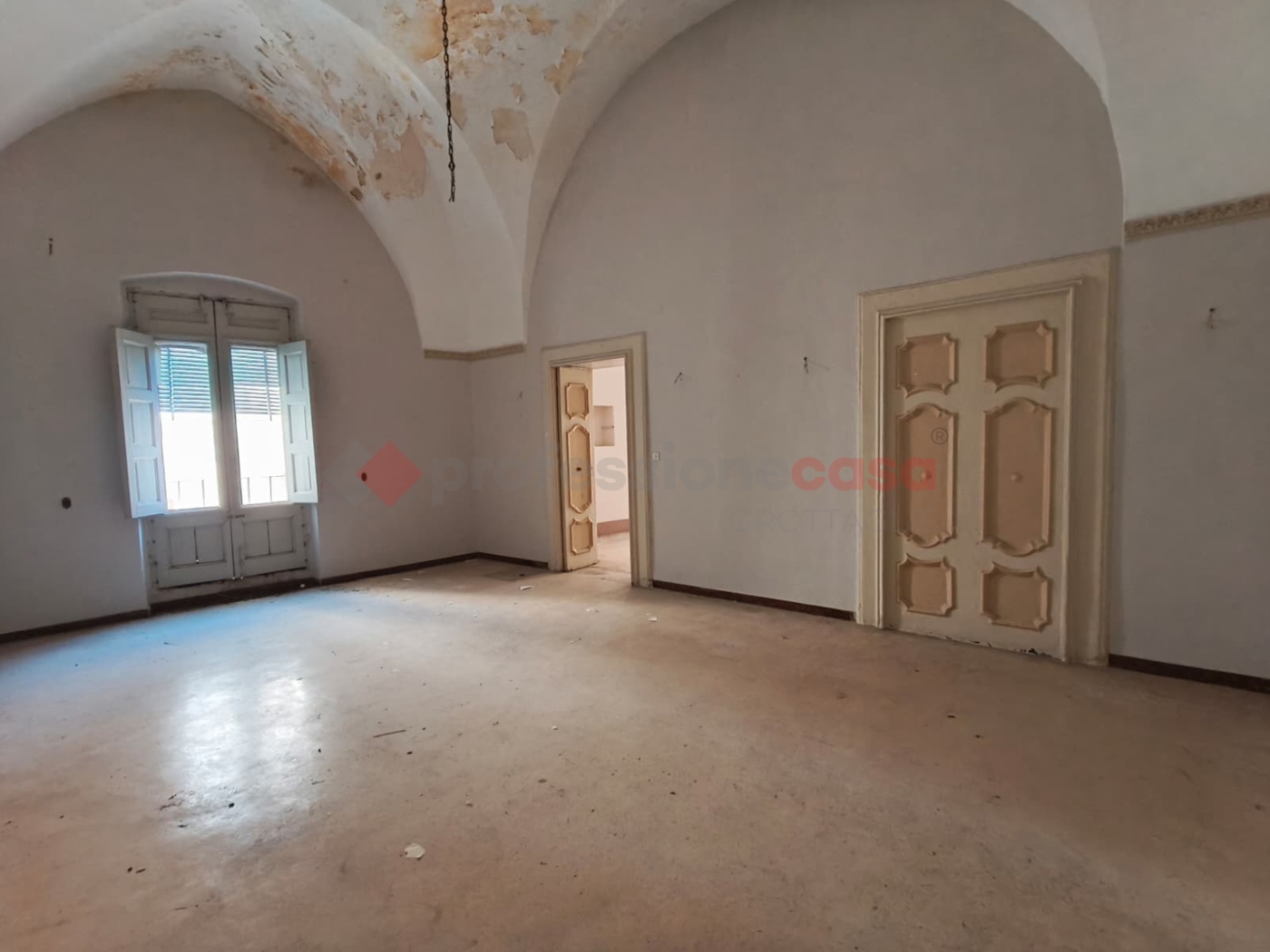 Casa indipendente con box doppio a Grottaglie