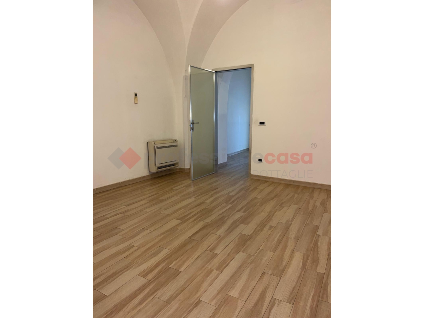 Negozio in affitto a Grottaglie