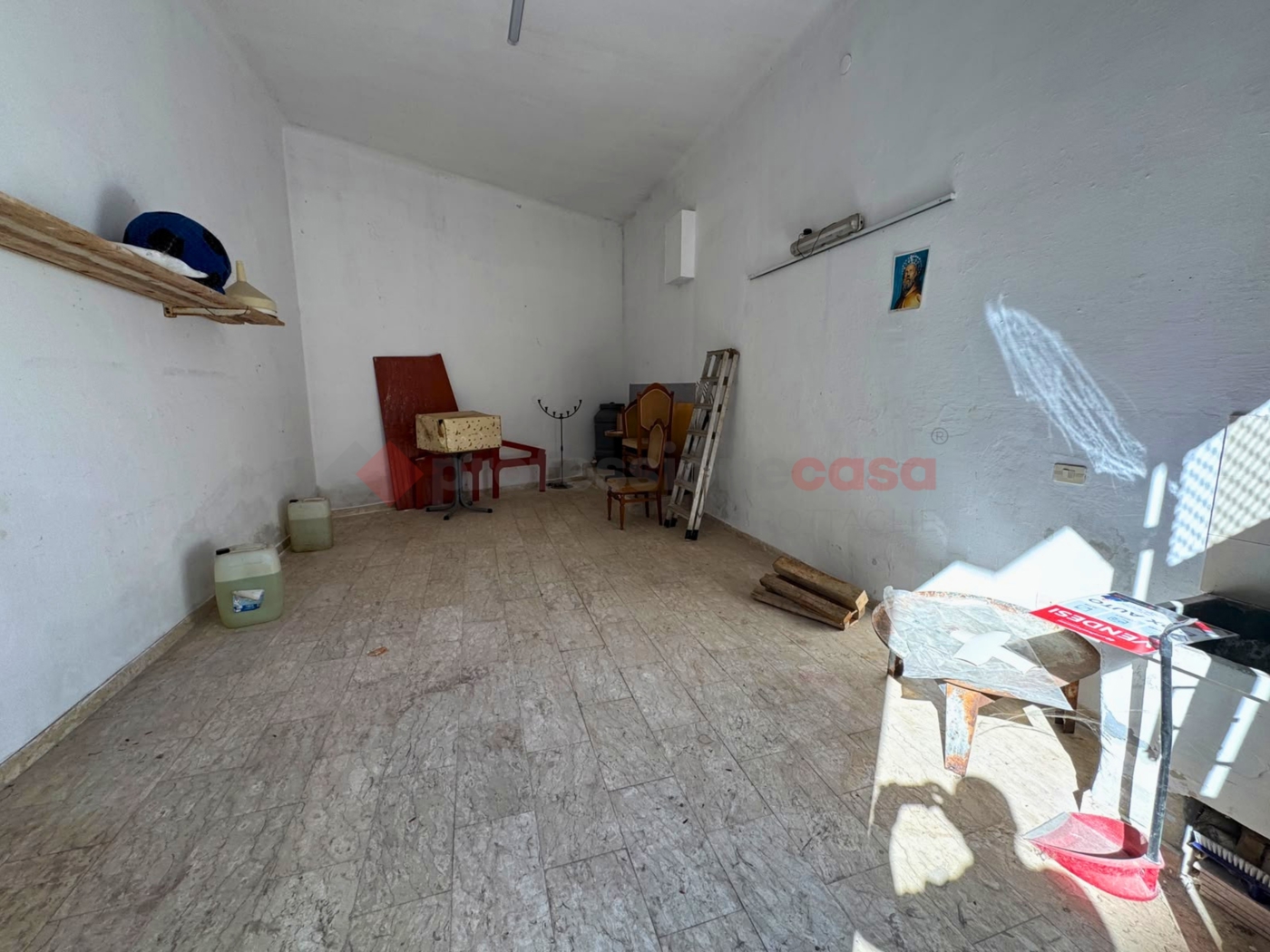 Box/Garage 33mq in vendita a Grottaglie