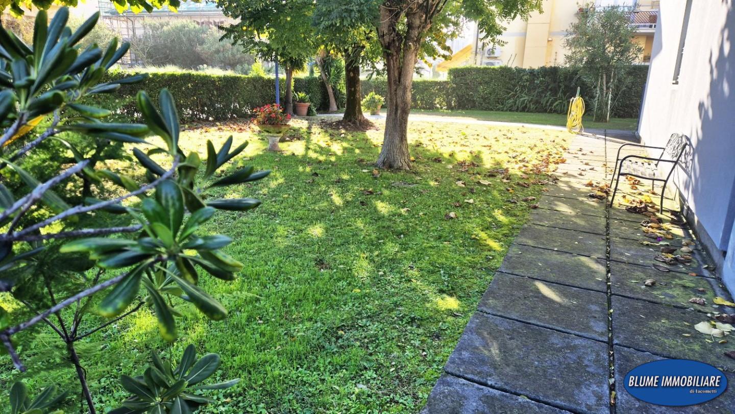 Appartamento con terrazzo, Viareggio ex campo di aviazione