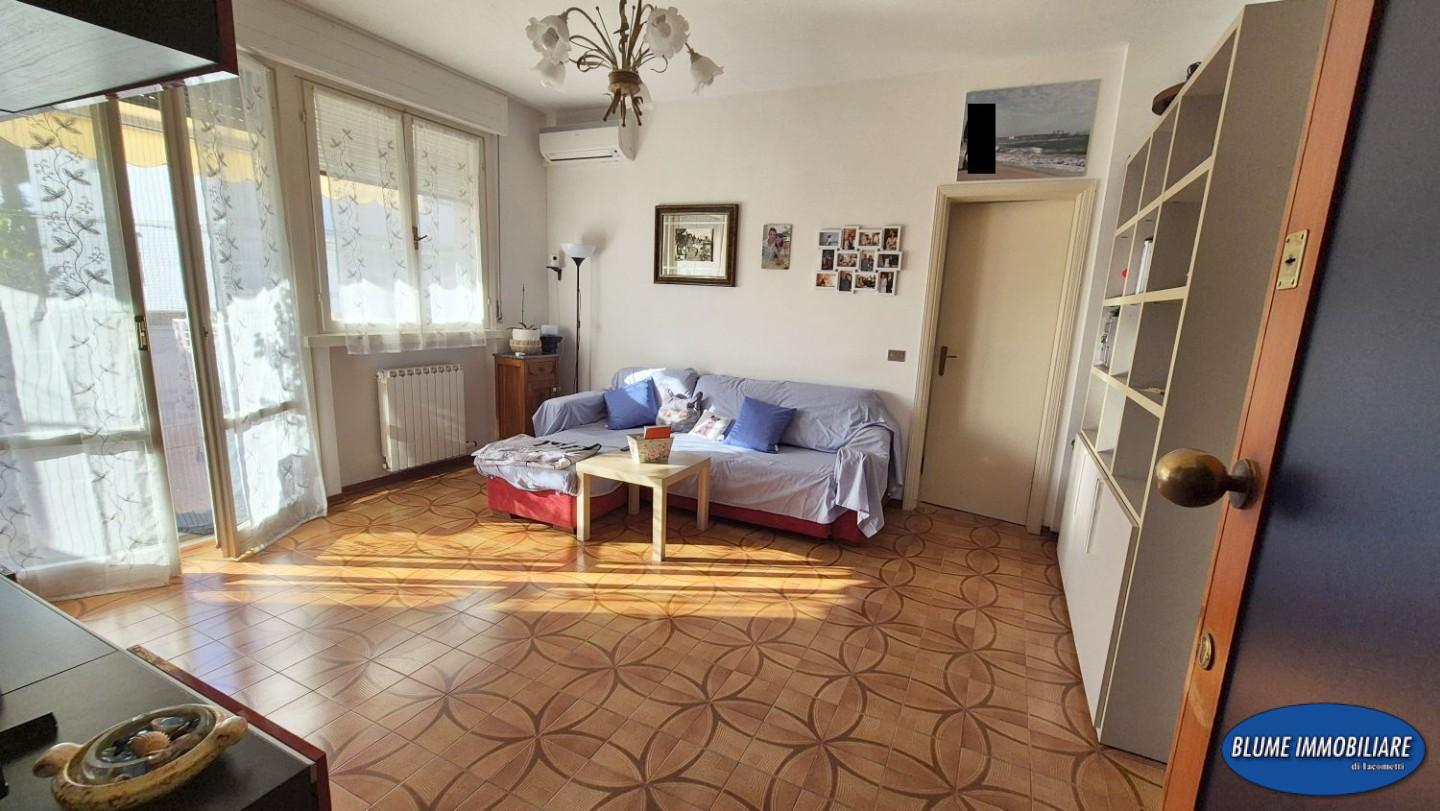 Appartamento con terrazzo, Viareggio ex campo di aviazione