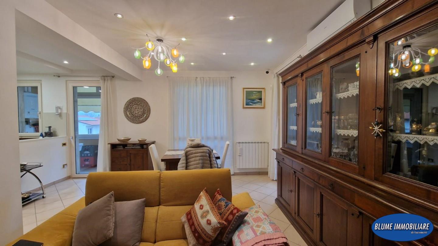 Attico con terrazzo, Viareggio ex campo di aviazione