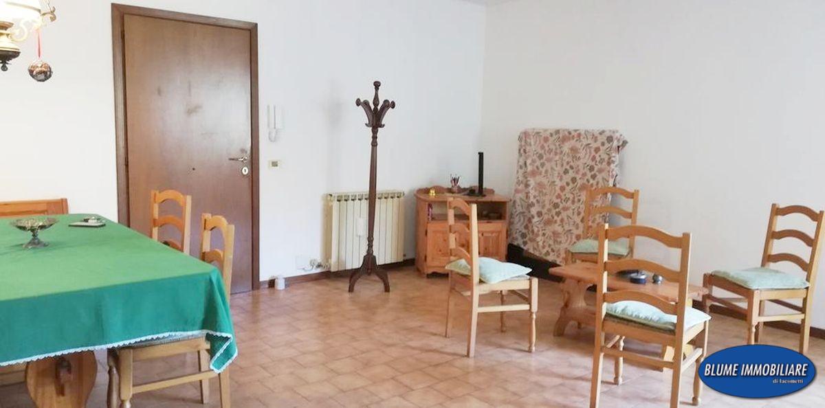 Appartamento con terrazzi, Camaiore capezzano pianore