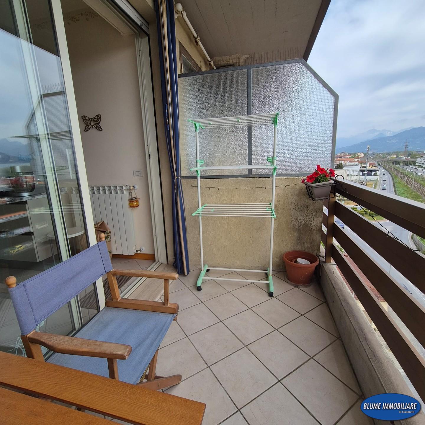 Attico con terrazzo, Viareggio centro pineta