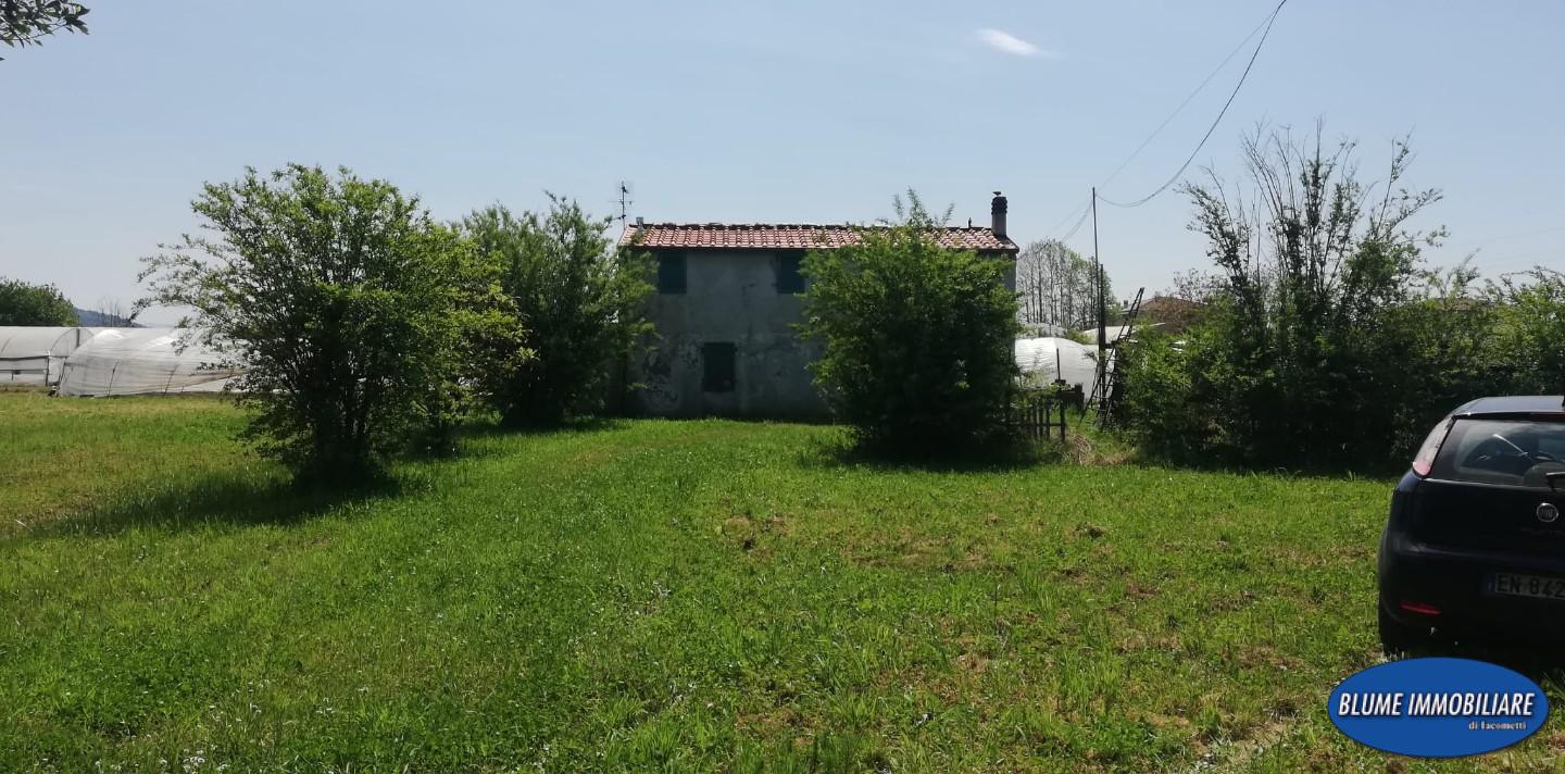 Rustico con giardino, Camaiore capezzano pianore