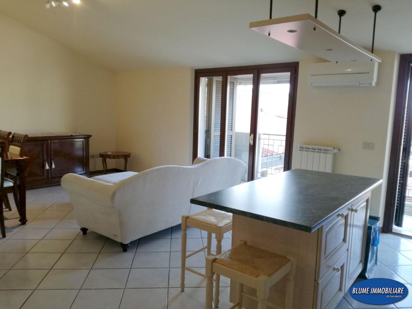 Trilocale arredato in affitto, Viareggio marco polo
