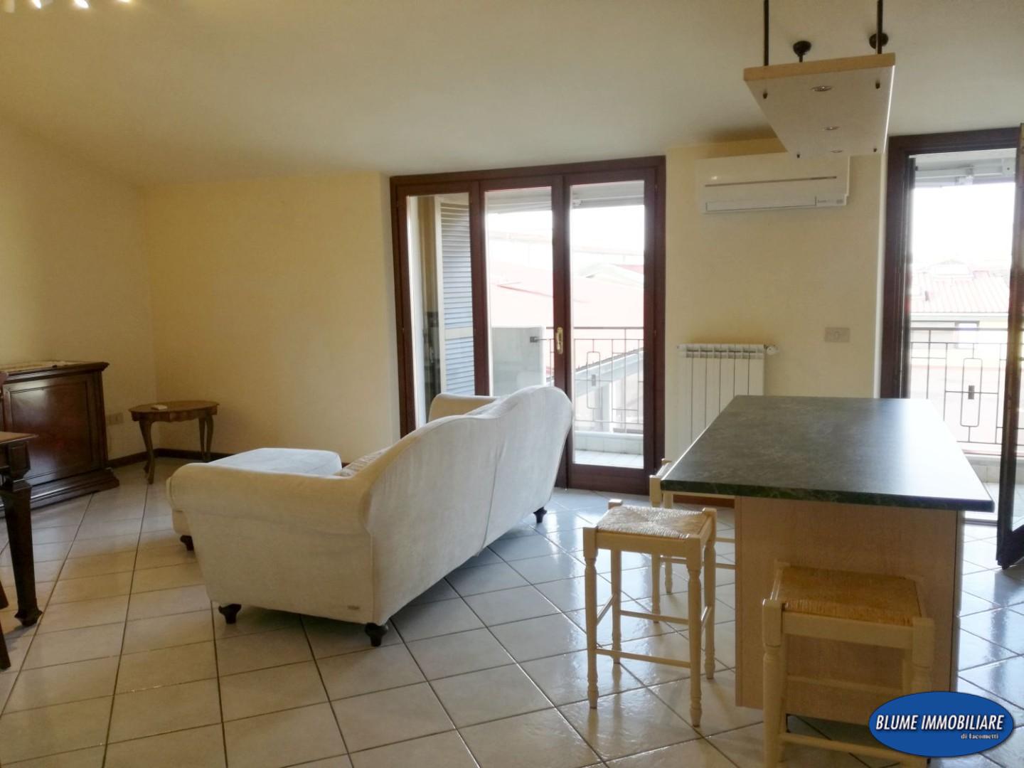 Trilocale arredato in affitto, Viareggio marco polo