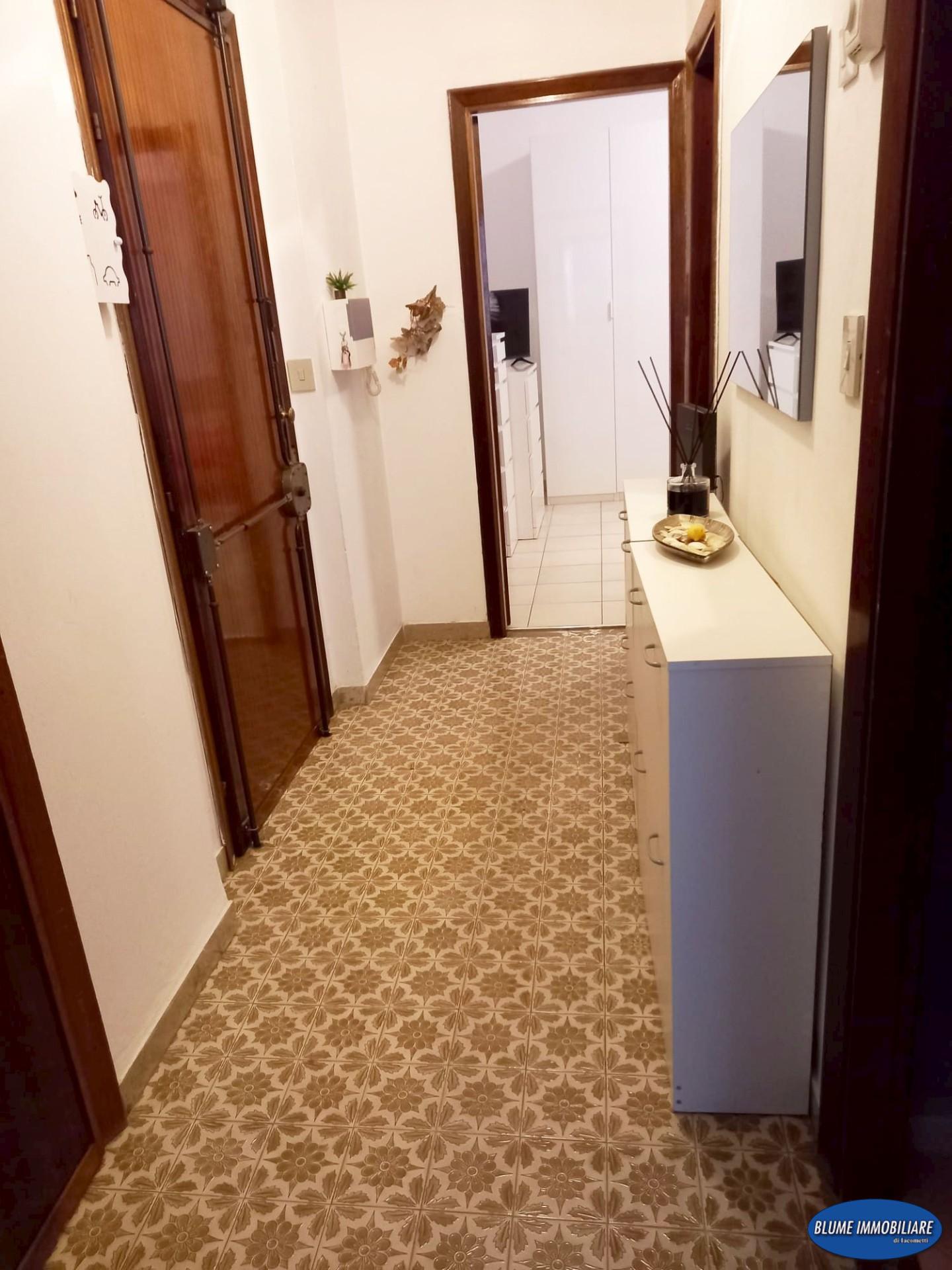 Quadrilocale con terrazzi, Viareggio centro