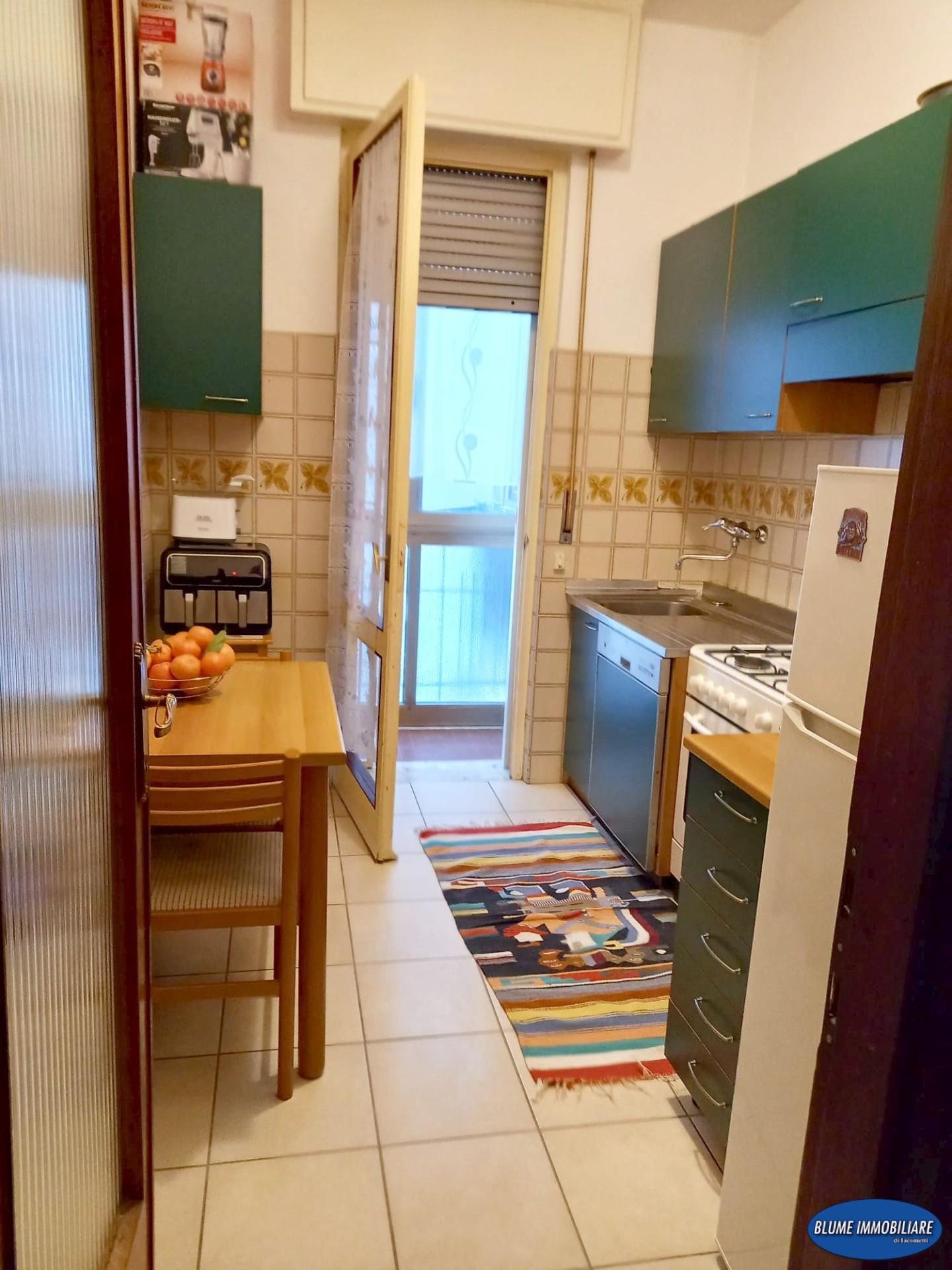 Quadrilocale con terrazzi, Viareggio centro