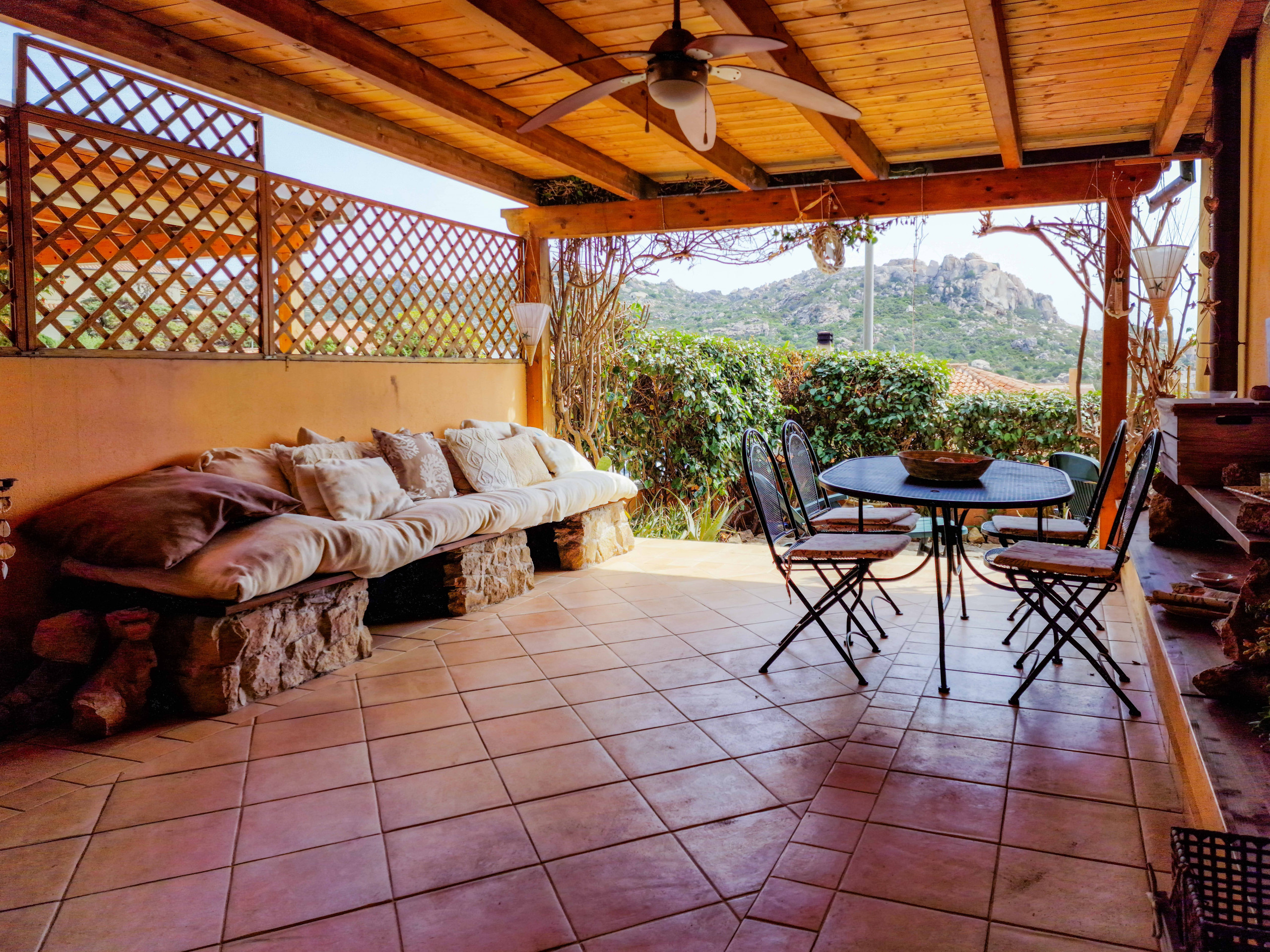 Bilocale in vendita a La Maddalena