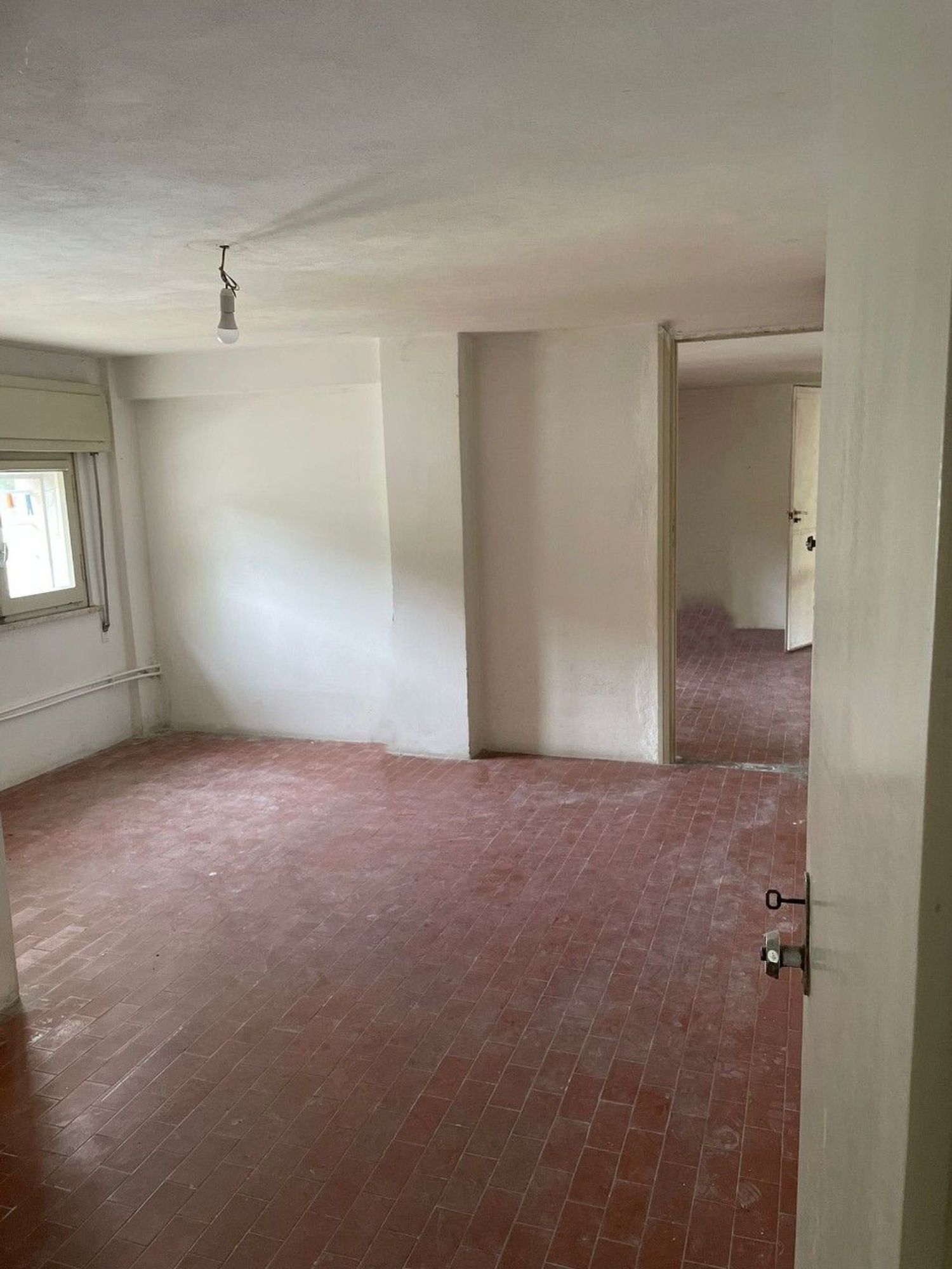 Locale commerciale in affitto a Cervia