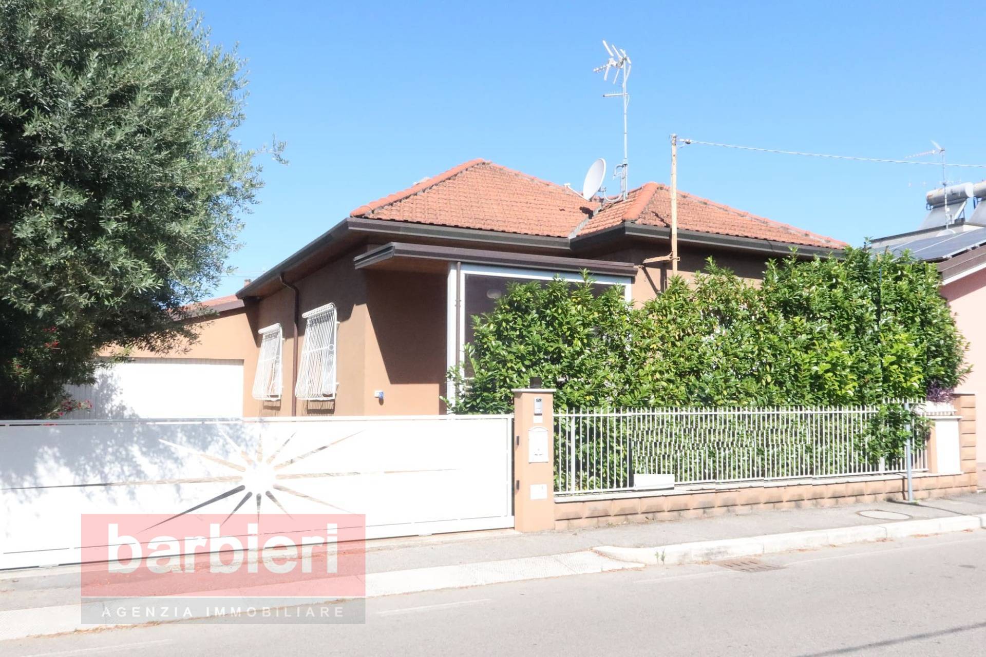 Villa in vendita a Cesena, Calabrina