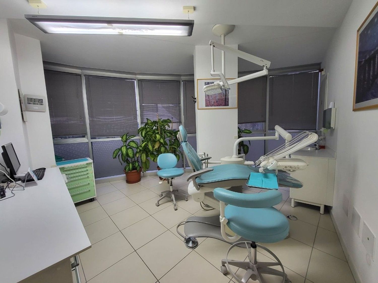 Locale commerciale in vendita a Cervia