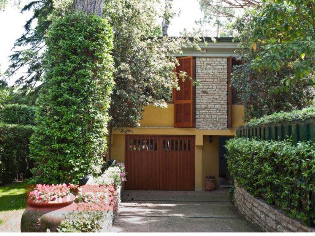 Villetta bifamiliare in vendita a Cervia, Milano Marittima