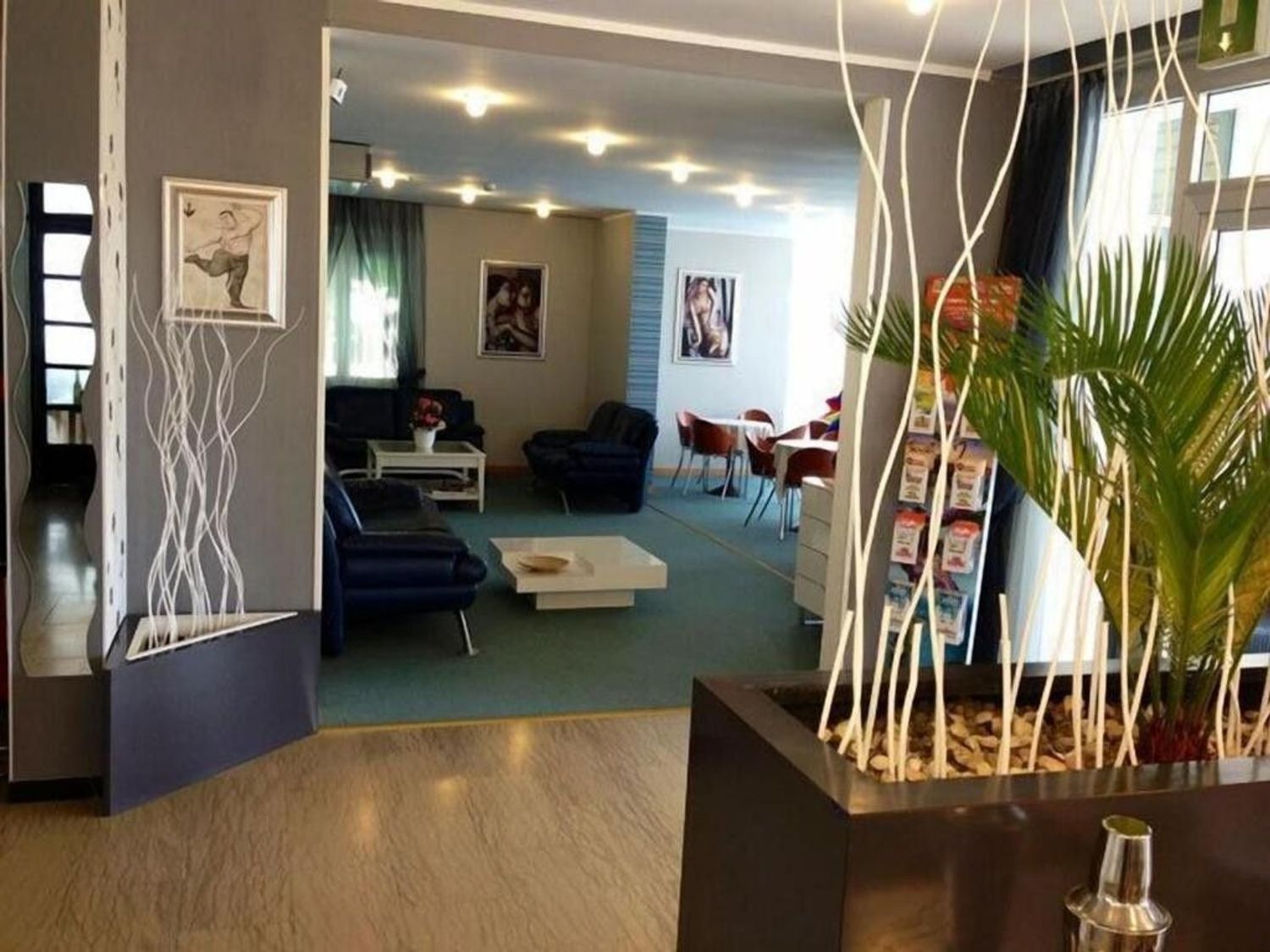 Locale commerciale in vendita a Ravenna