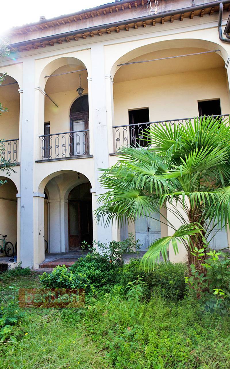 Villa in vendita a Meldola